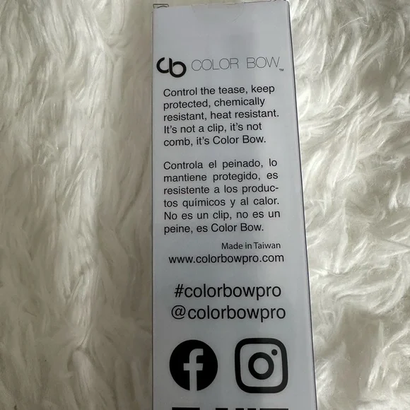 Color Bow Rat Tail Hair Clip Comb 2 Pack  - Black/ White - Picture 4 of 4